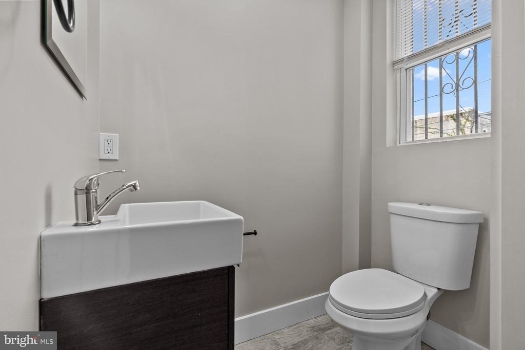 2142 N Percy Street - Photo 19