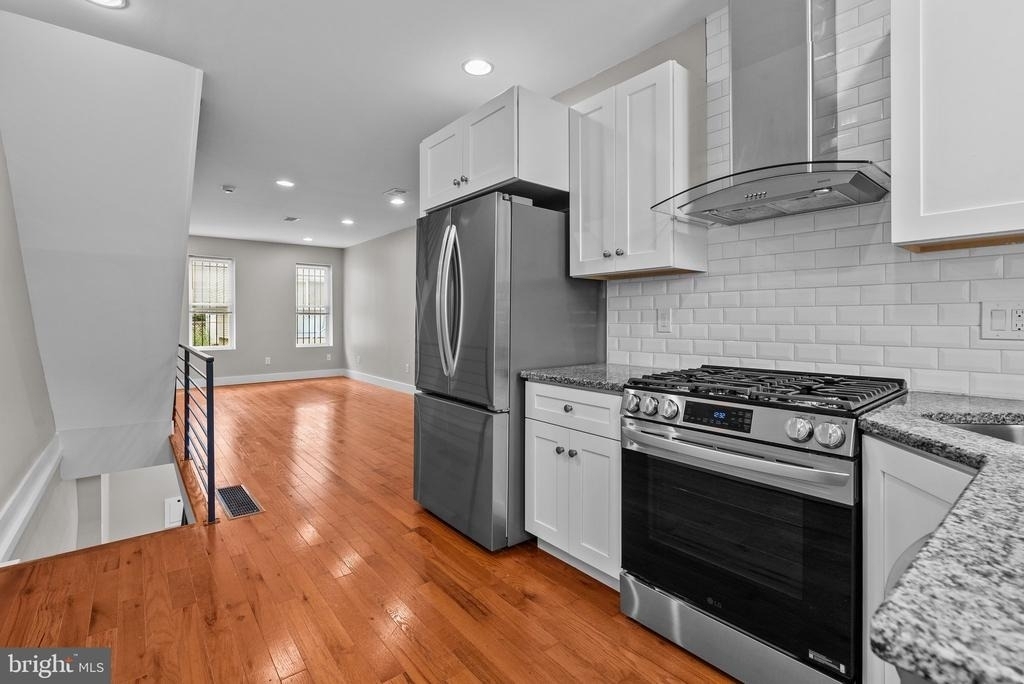 2142 N Percy Street - Photo 7