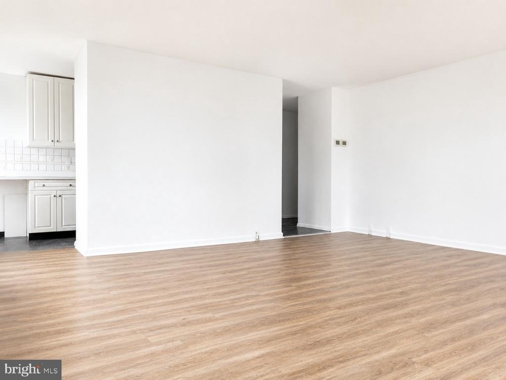 200 Locust Street - Photo 3