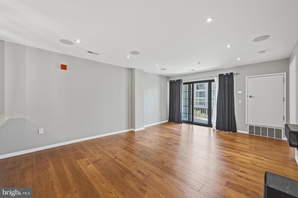 2 Leverington Avenue - Photo 4