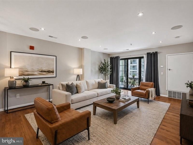 2 Leverington Avenue - Photo 5