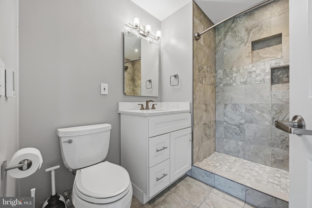 2 Leverington Avenue - Photo 11