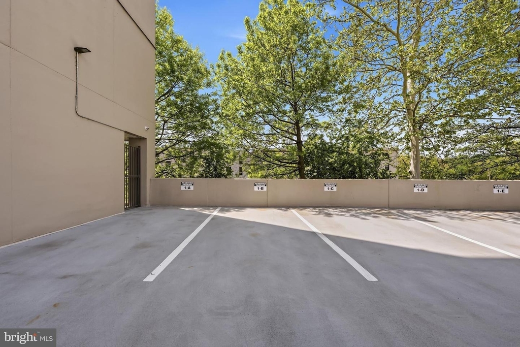 2 Leverington Avenue - Photo 19