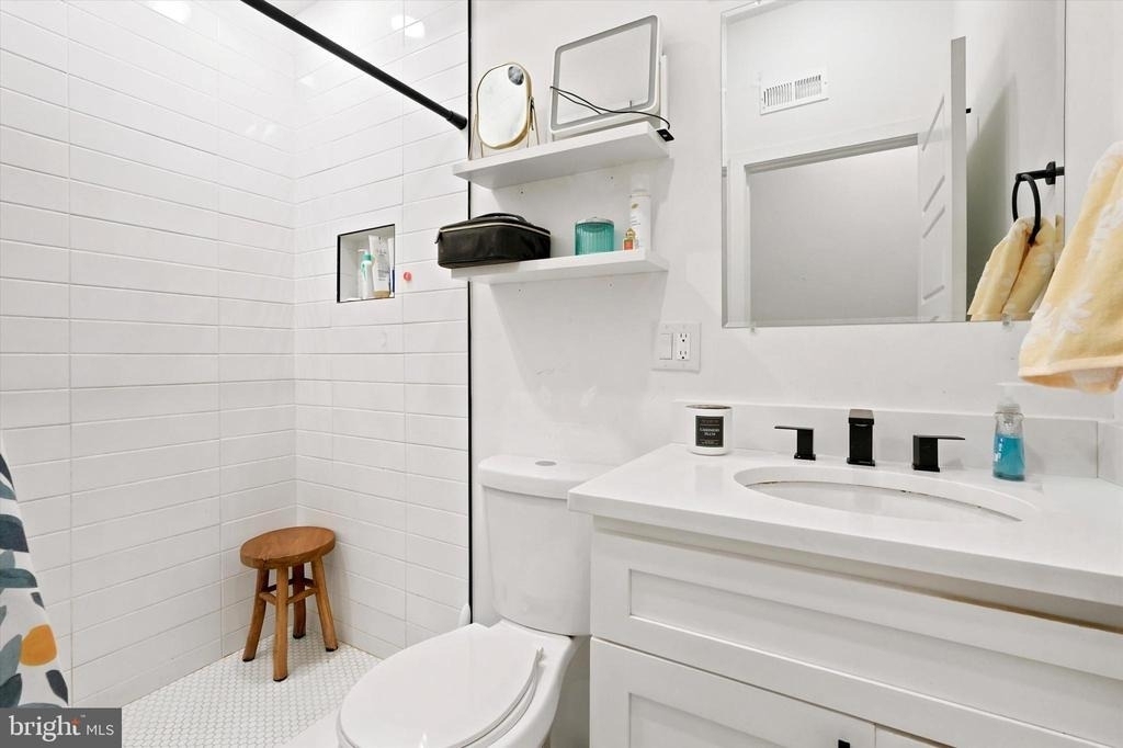 1729 Francis Street - Photo 18