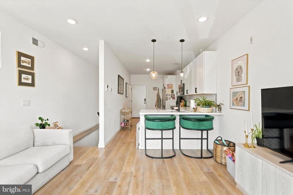 1729 Francis Street - Photo 8