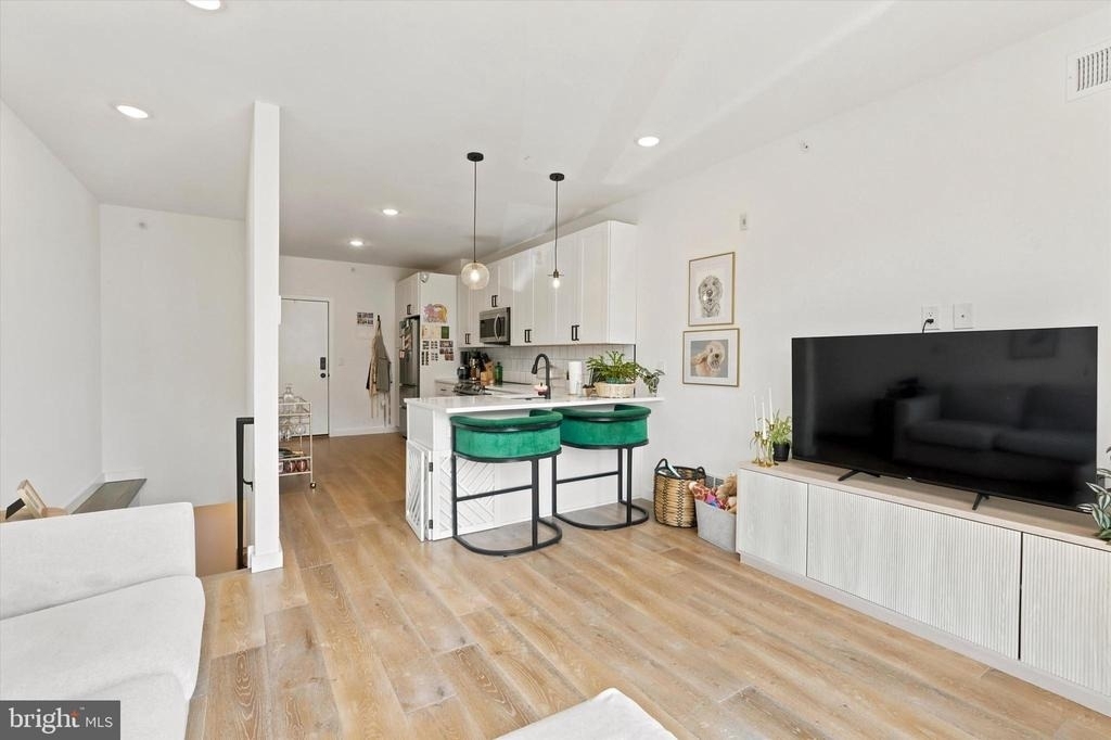 1729 Francis Street - Photo 6