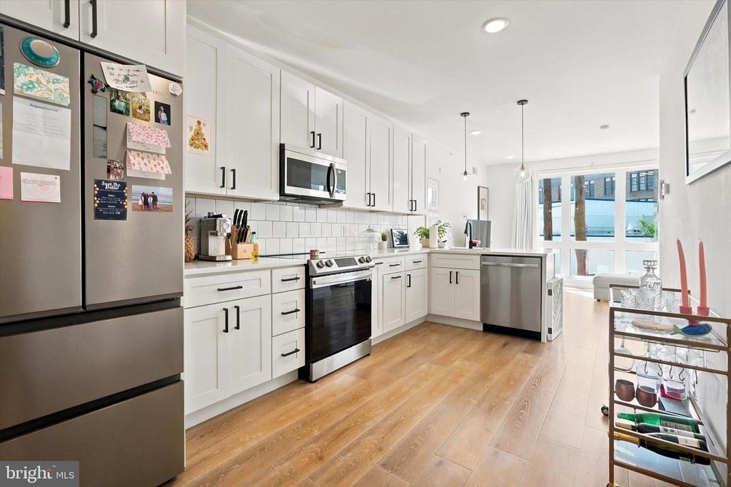 1729 Francis Street - Photo 3
