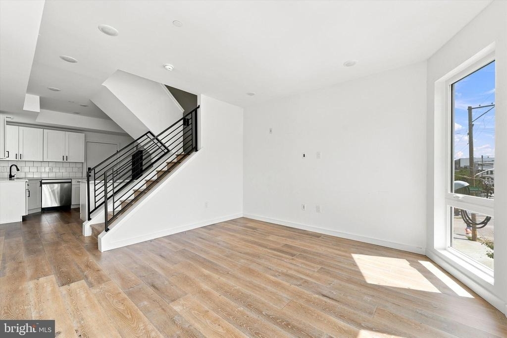 1729 Francis Street - Photo 12