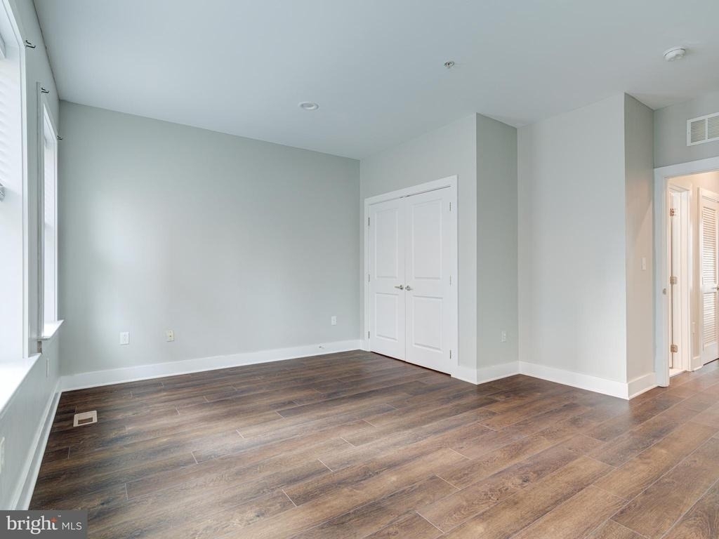 1118 E Dunton Street - Photo 13