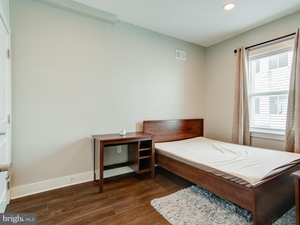 1118 E Dunton Street - Photo 16