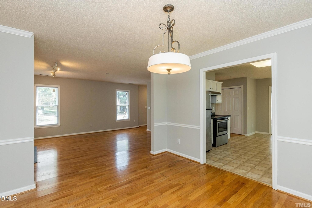 112 Kronos Lane - Photo 6