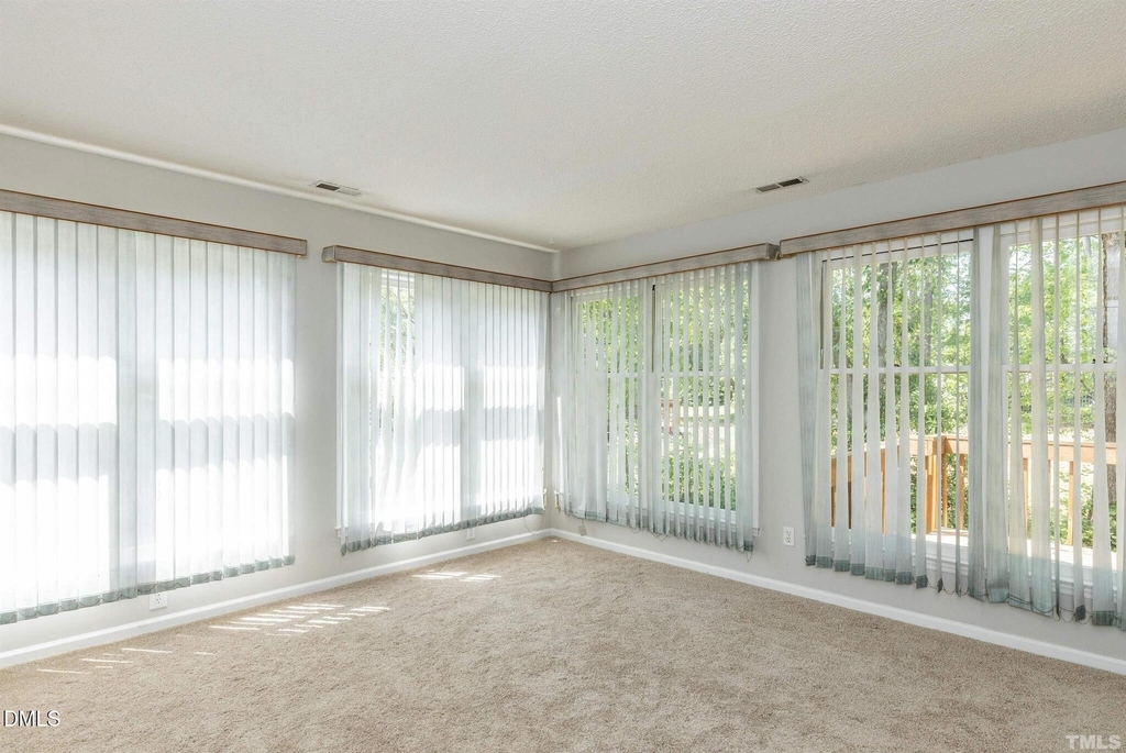112 Kronos Lane - Photo 9