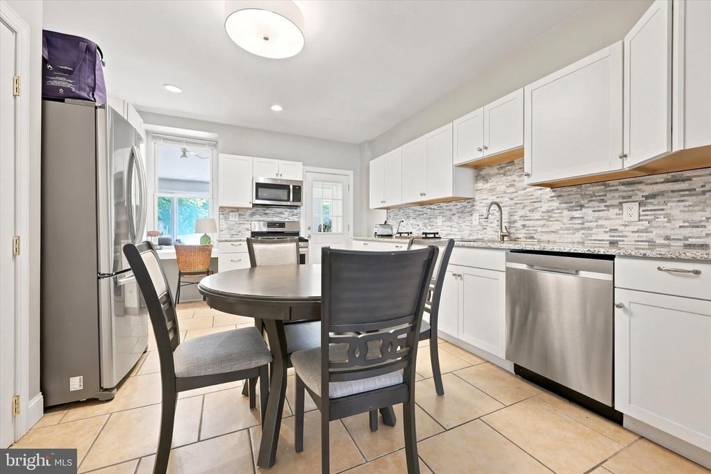 110 Dawson Street - Photo 4