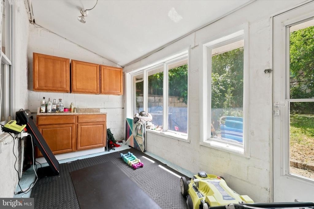 110 Dawson Street - Photo 6