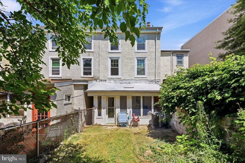 110 Dawson Street - Photo 8
