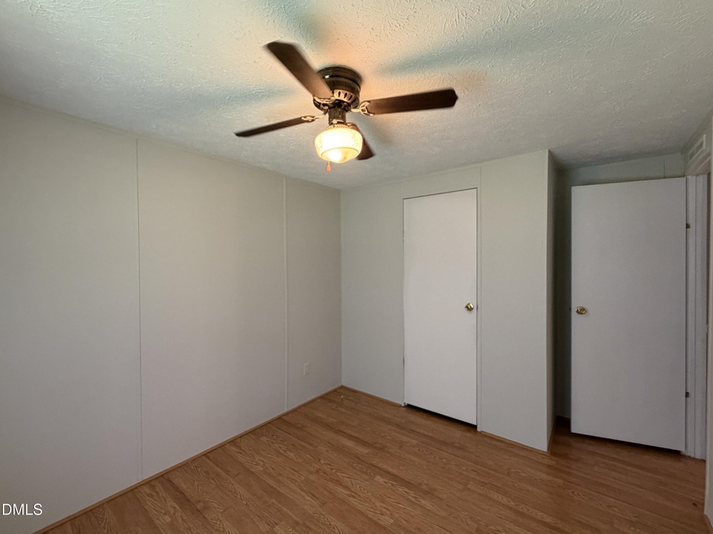 8000 Peach Blossom Lane - Photo 11