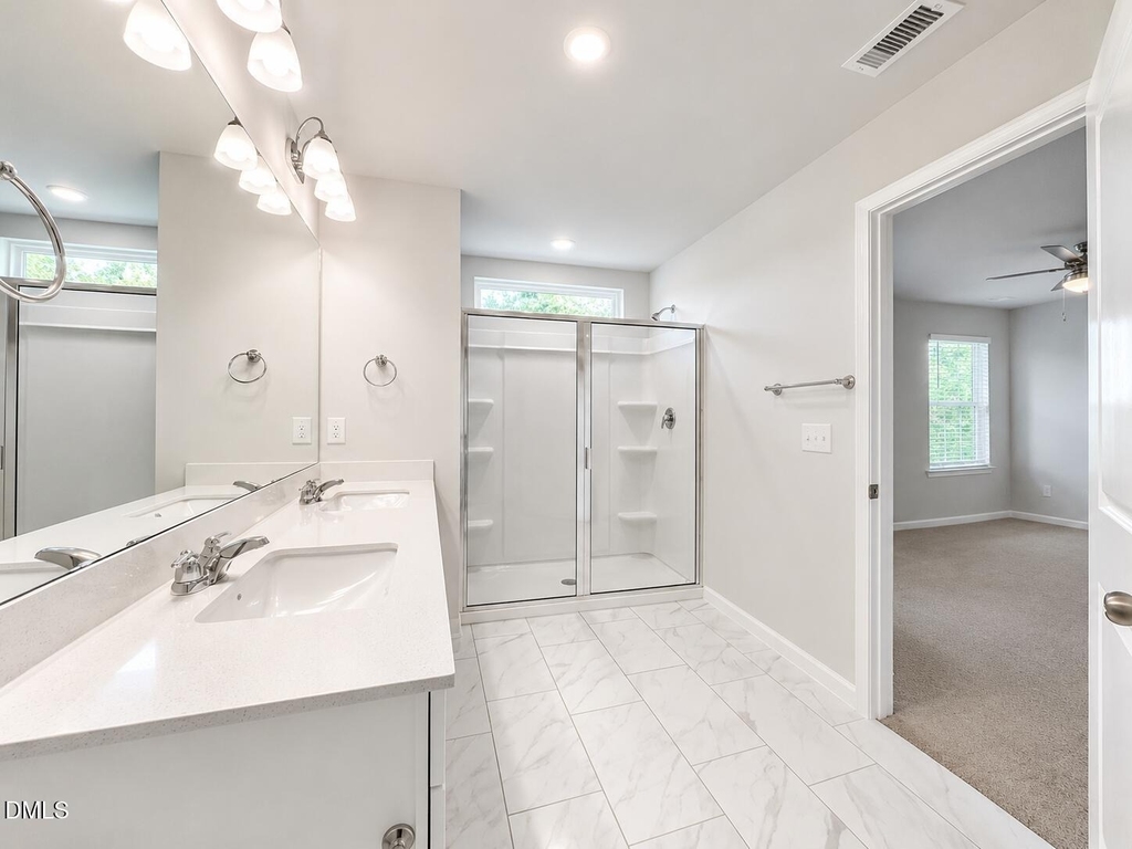 136 Kobus Court - Photo 19