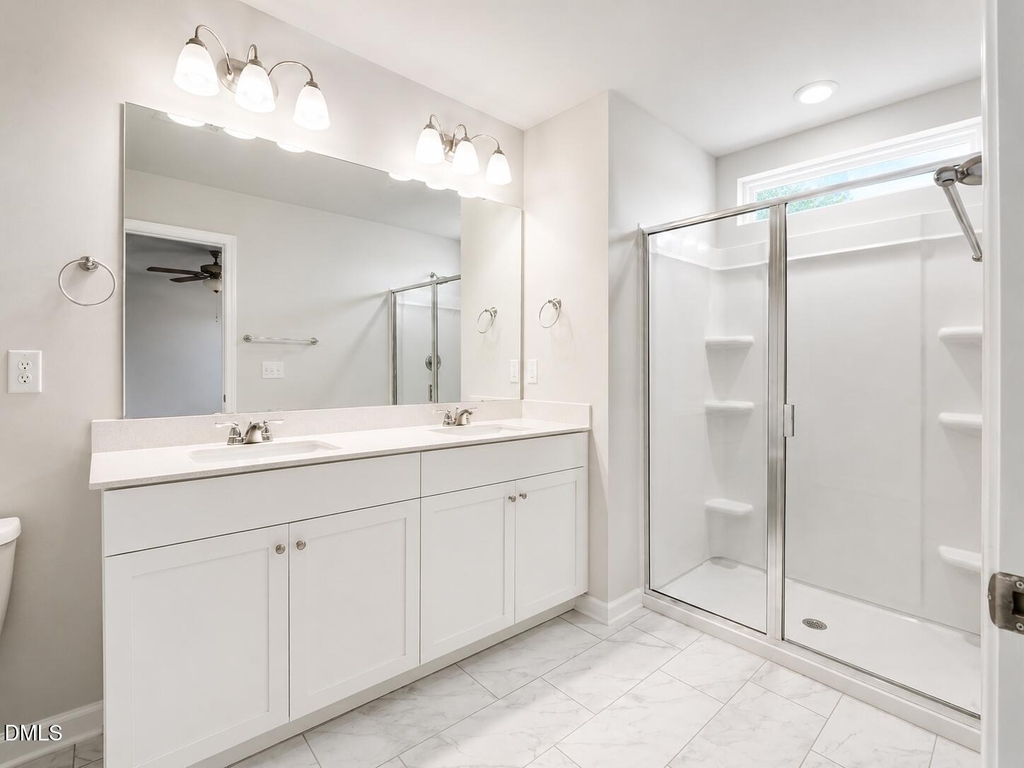 136 Kobus Court - Photo 18