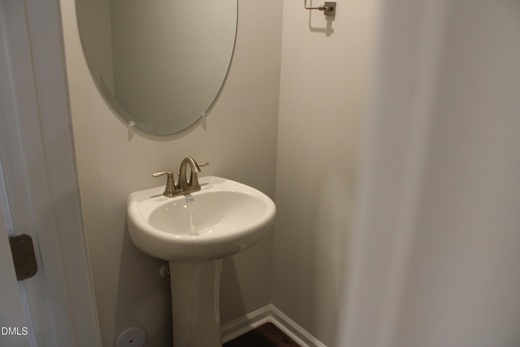 1369 Bessie Court - Photo 5