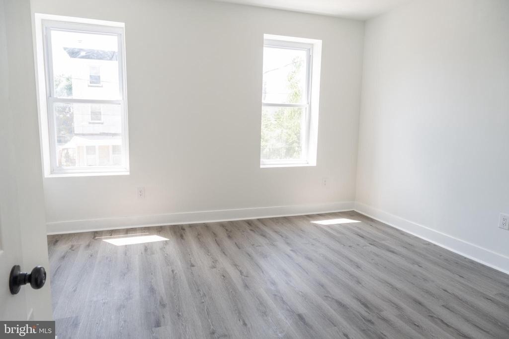 723 N 40th Street - Photo 4