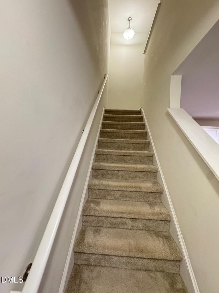1070 Coldstream Drive - Photo 11