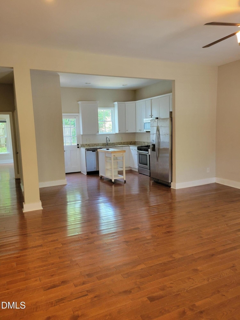 219 E South Street - Photo 2