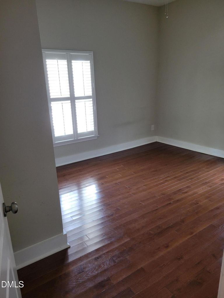 219 E South Street - Photo 8