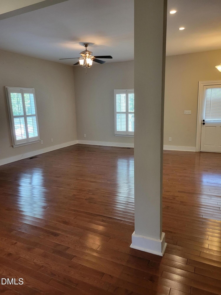 219 E South Street - Photo 4