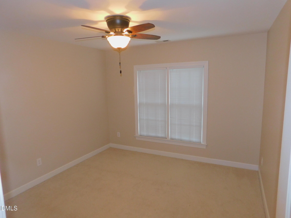 106 Southbank Drive - Photo 11