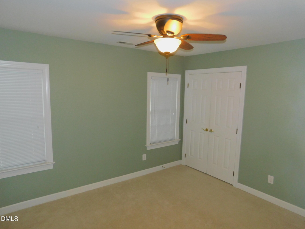 106 Southbank Drive - Photo 10