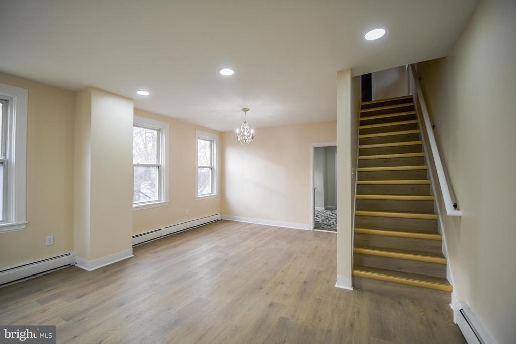 3817 Dennison Avenue - Photo 4