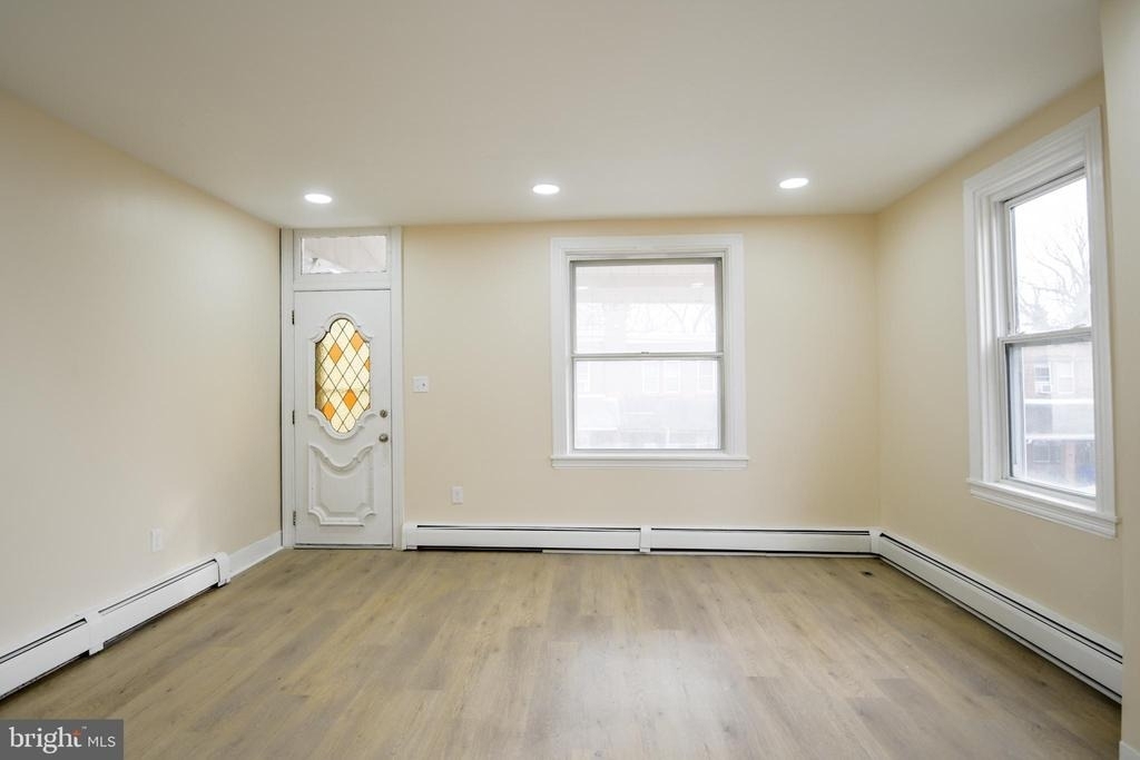 3817 Dennison Avenue - Photo 5