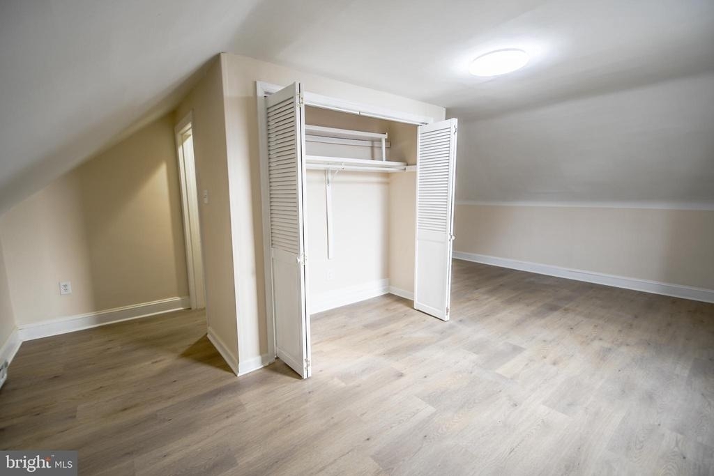 3817 Dennison Avenue - Photo 19