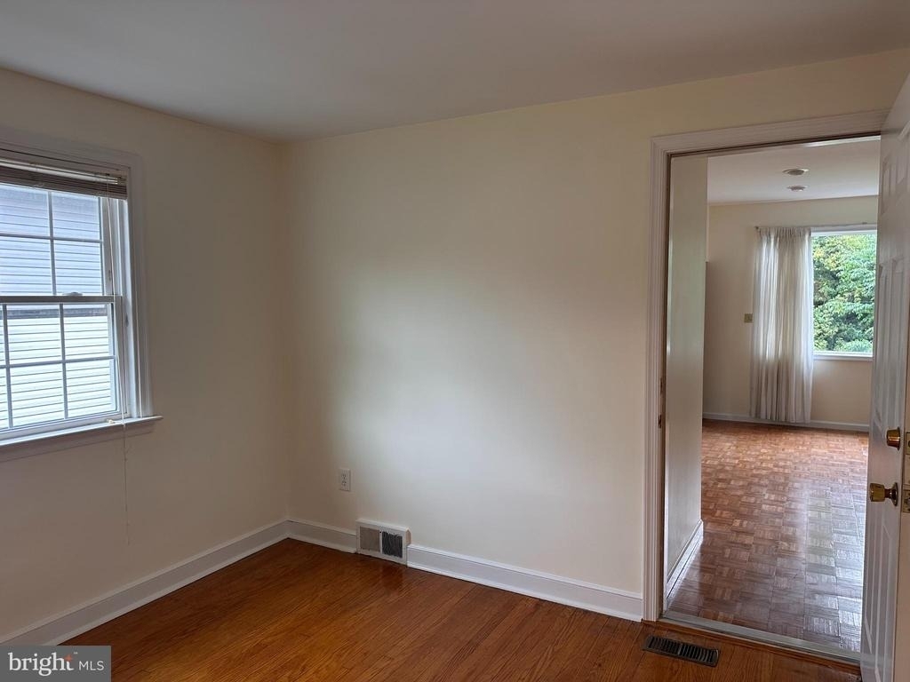 8 Arthur Road - Photo 14