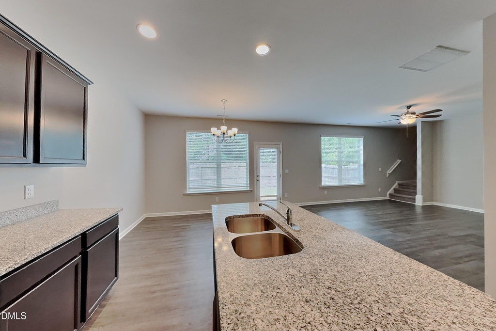 104 Yadkin Street - Photo 4