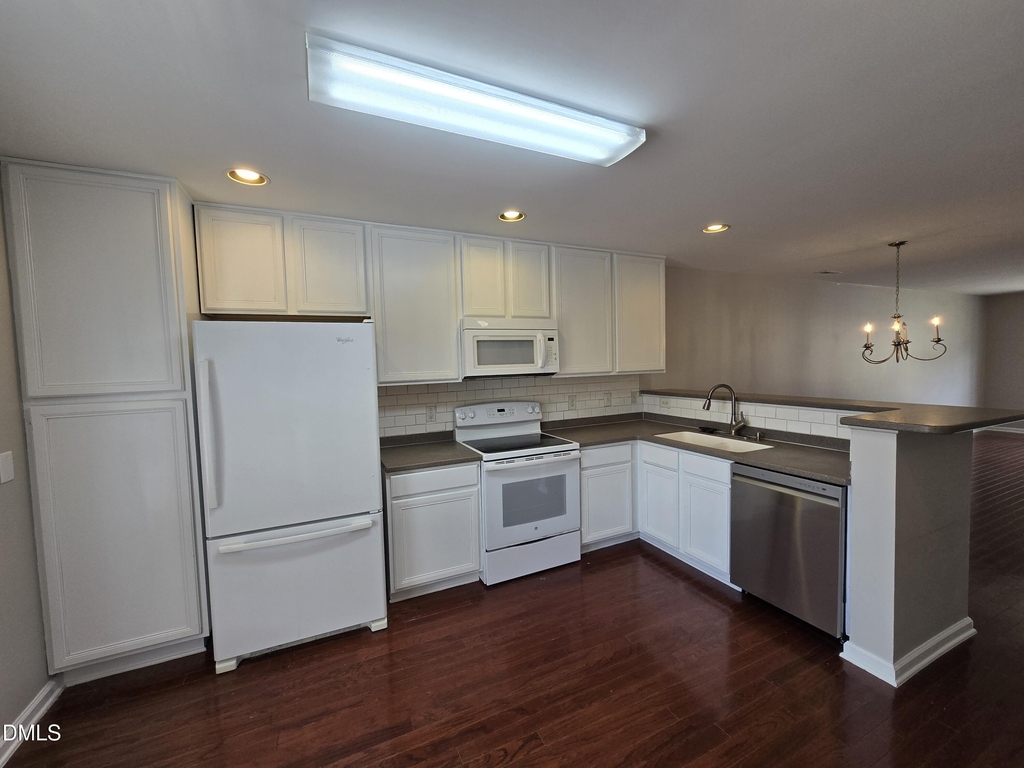 10028 Blackwell Drive - Photo 6
