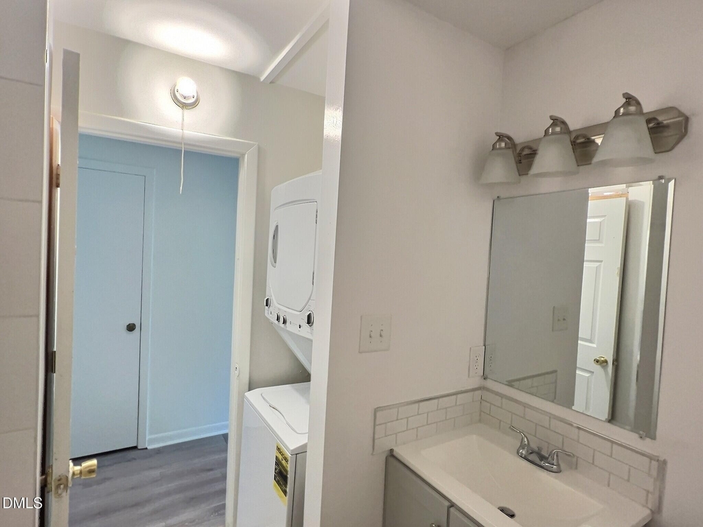 3081 Huntleigh Drive - Photo 5