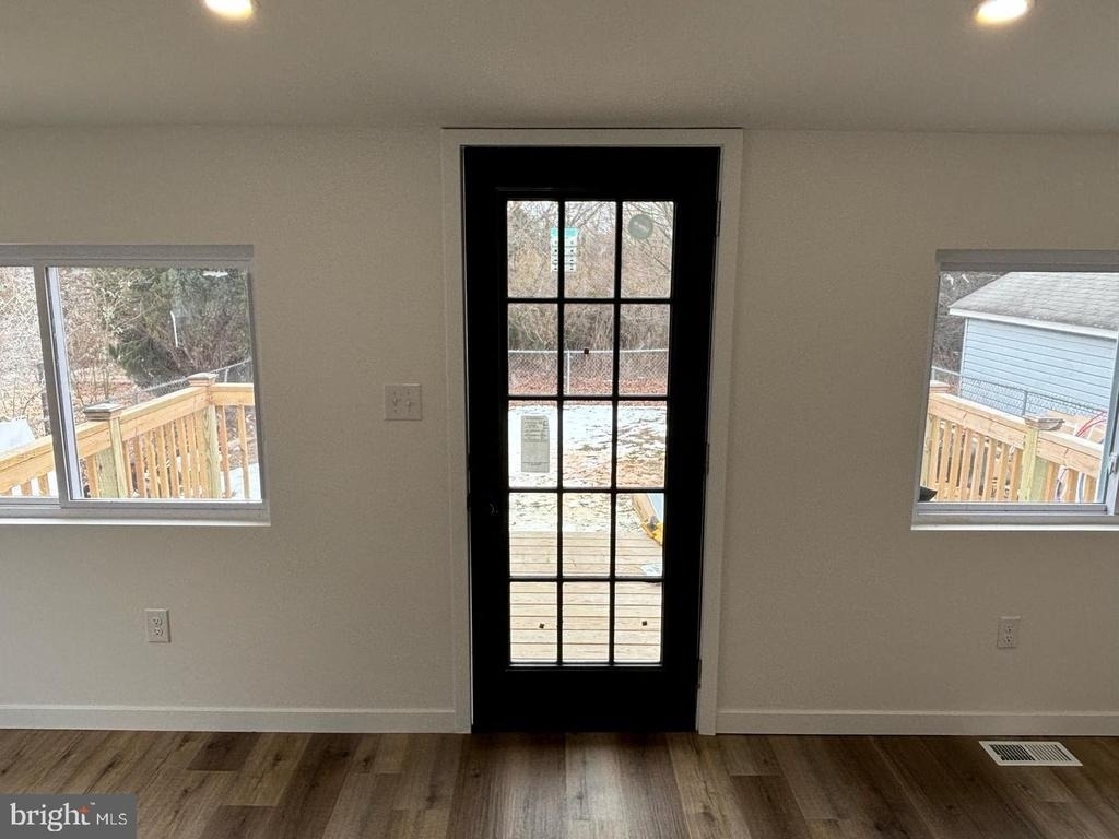 1019 S Broadway - Photo 15