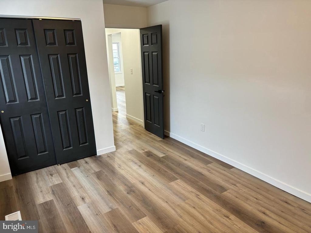 1019 S Broadway - Photo 9