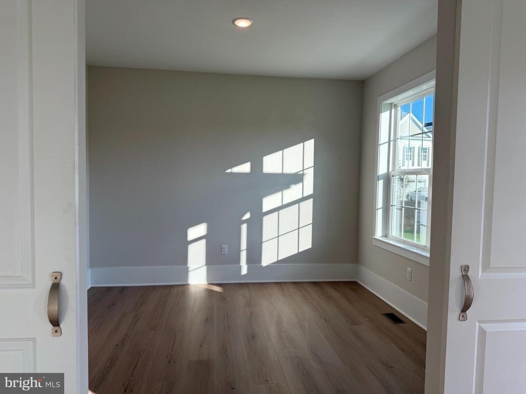 1404 Justin Drive - Photo 2