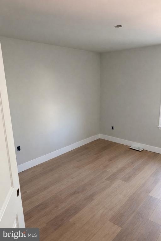 166 East Avenue - Photo 2