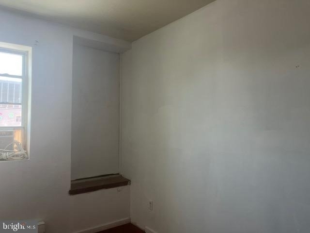 533 E Landis Avenue - Photo 8