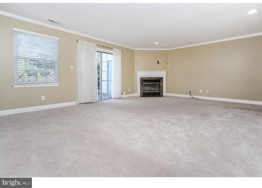 102 Hazelwood Lane - Photo 2