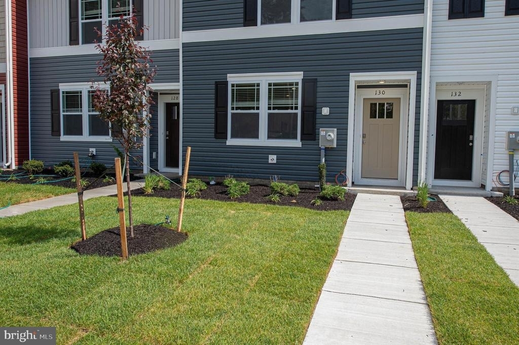 130 Willowtree Lane - Photo 2