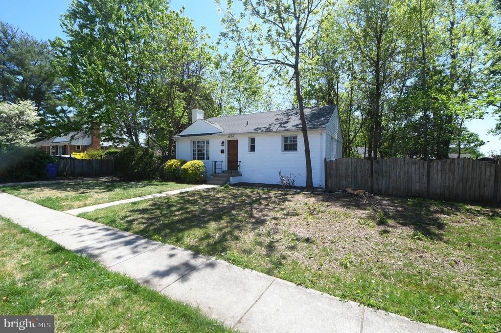 3506 Harrell Street - Photo 8