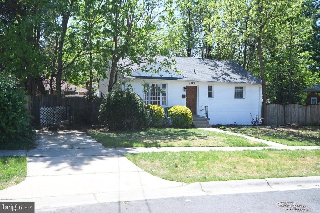 3506 Harrell Street - Photo 4