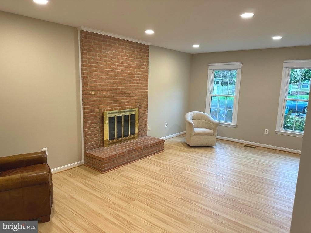 12424 Keeneland Place - Photo 4