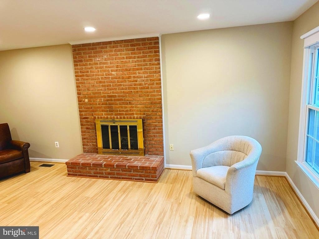12424 Keeneland Place - Photo 3