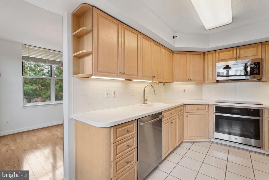 5000 Battery Lane - Photo 7