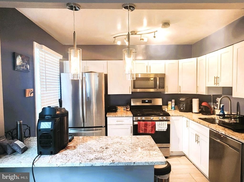 502 Lincoln Street - Photo 5